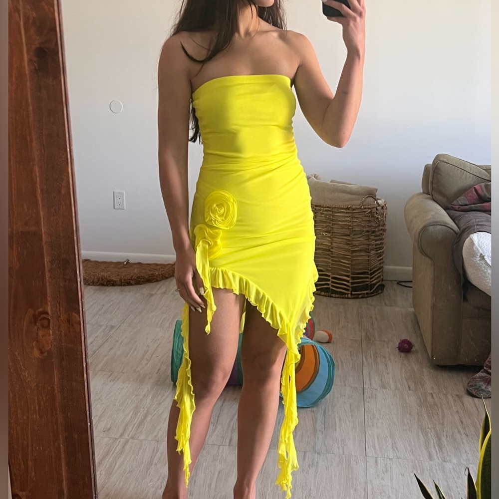 Forever 21 chartreuse dress floral